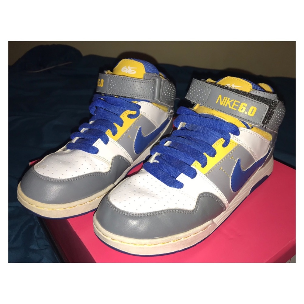 Nike 6.0 Yellow and Bright Blue Boys size 6 Shoe